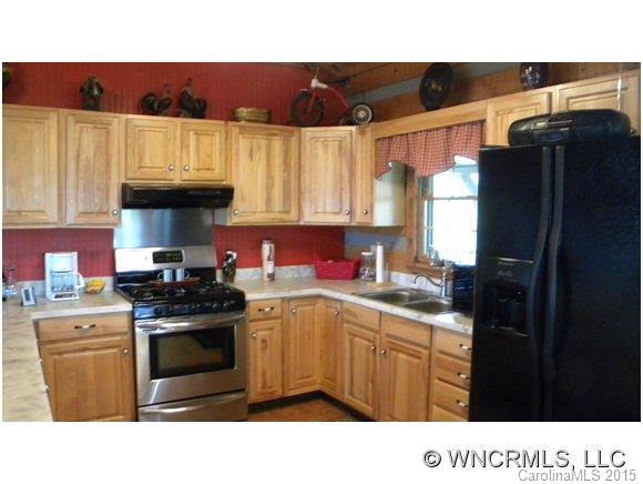 530 Strawberry Ridge Road Spruce Pine, NC 28777 - Photo 22 of 24 Gallery Image 22