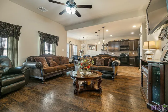 $245,000 | 8807 Black Birch Avenue, Zachary, LA 70791