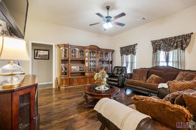 $245,000 | 8807 Black Birch Avenue, Zachary, LA 70791