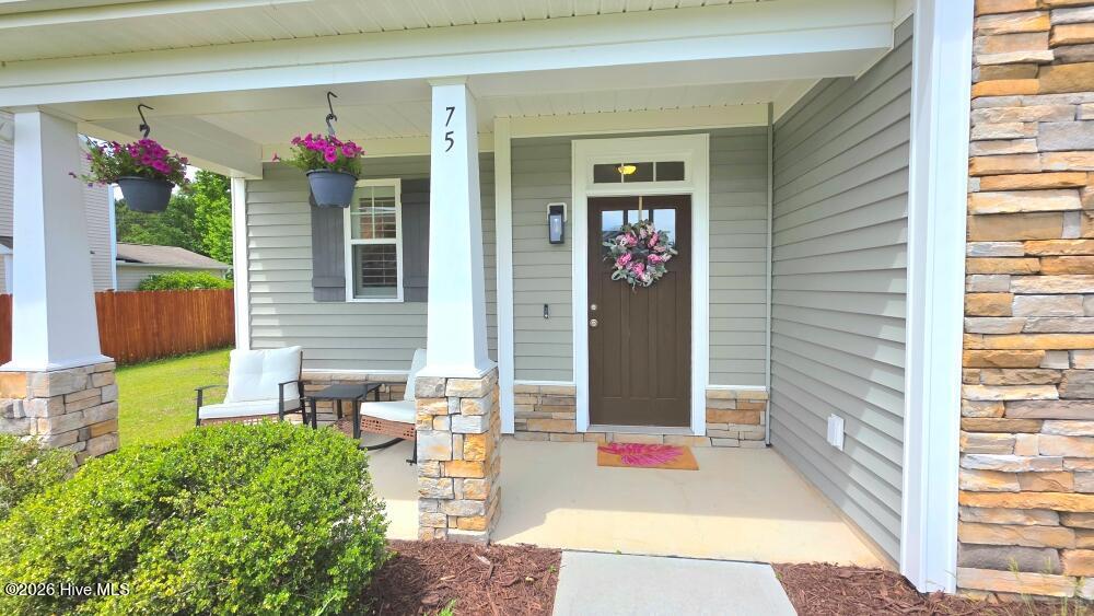 75 Fletcher Lane Hampstead, NC 28443 - Photo 4 of 58 Front Door