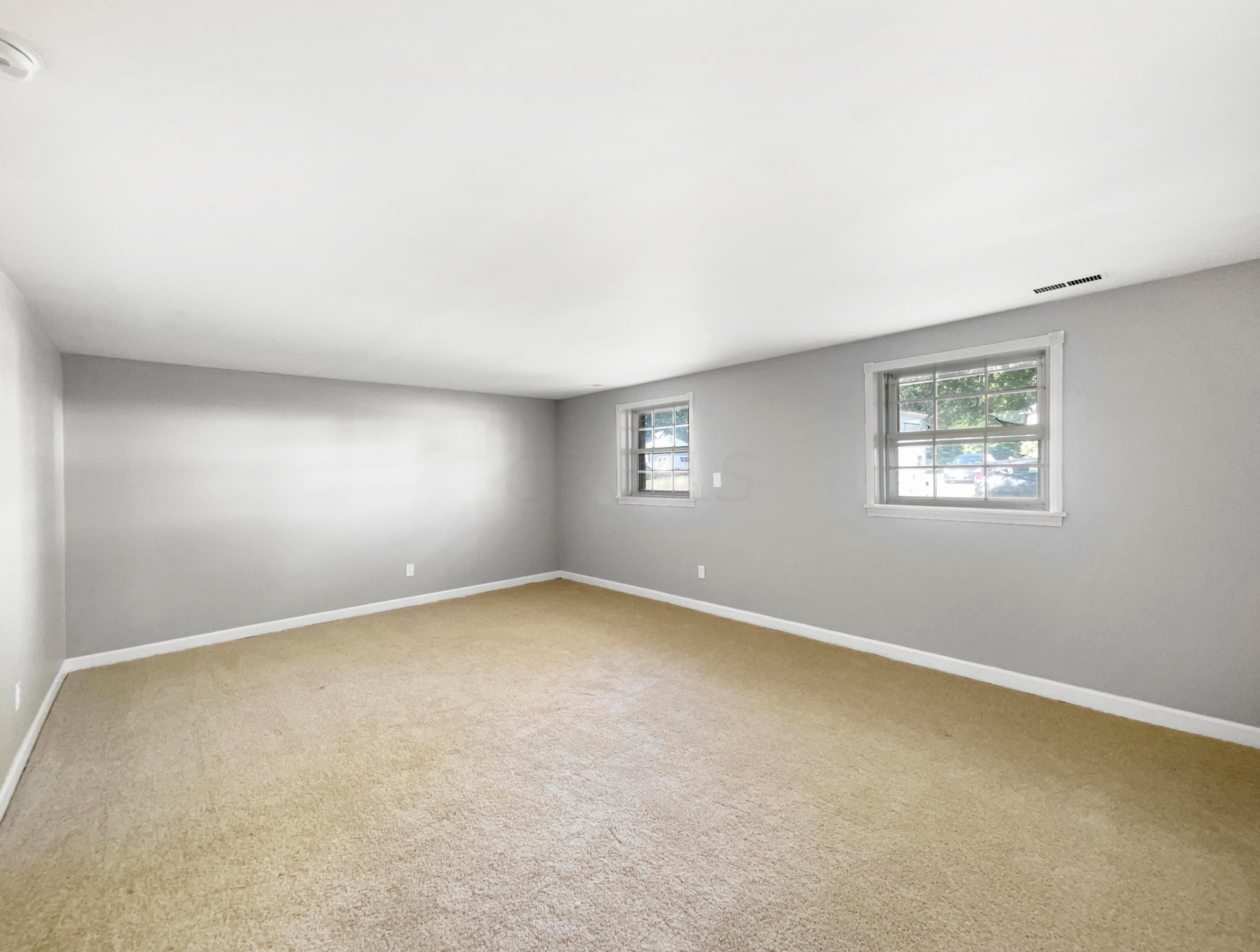 2916 Renfro Road Columbus, OH 43232 - Photo 7 of 18 listing_6