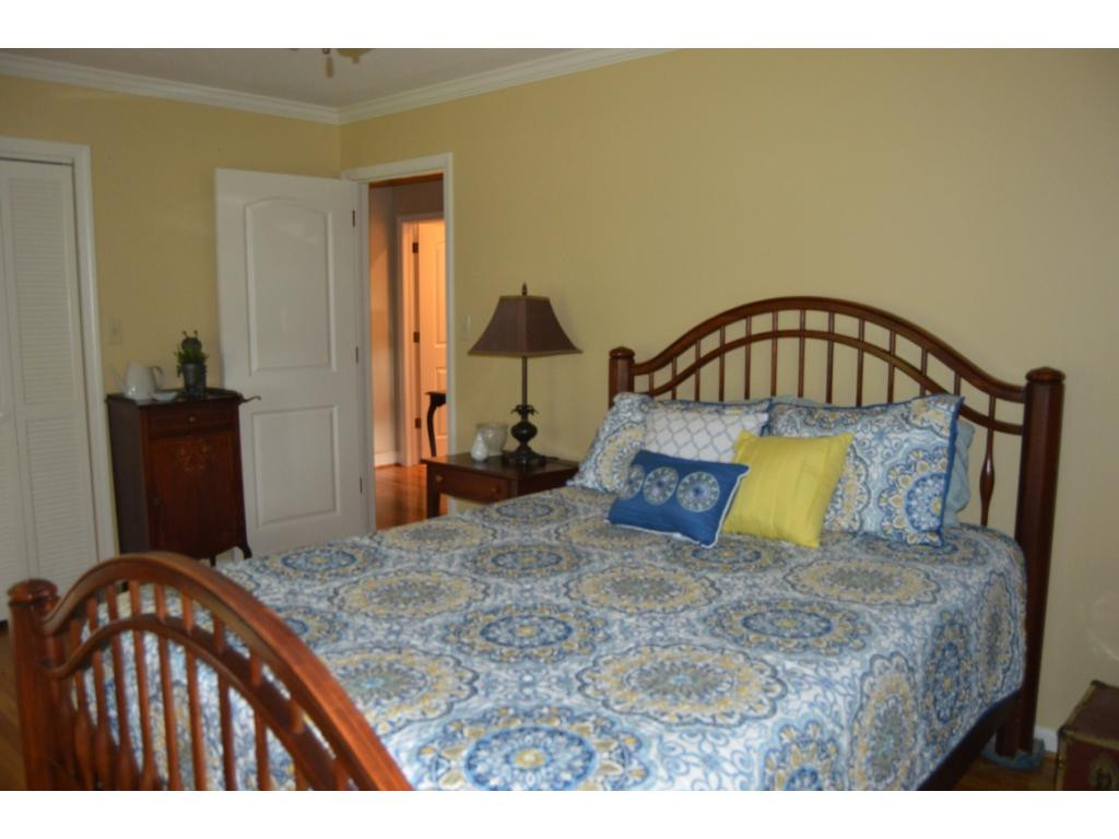 1736 Overhill Road Bristol, VA 24201 - Photo 13 of 24 Photo 13