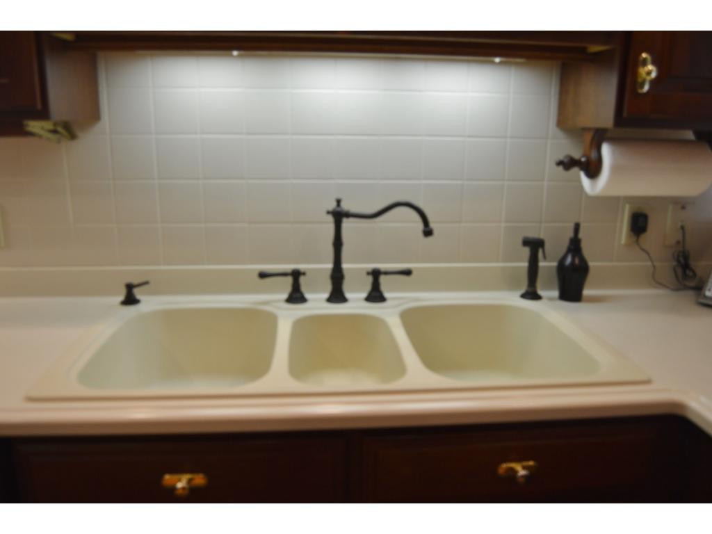 1736 Overhill Road Bristol, VA 24201 - Photo 5 of 24 Photo 5