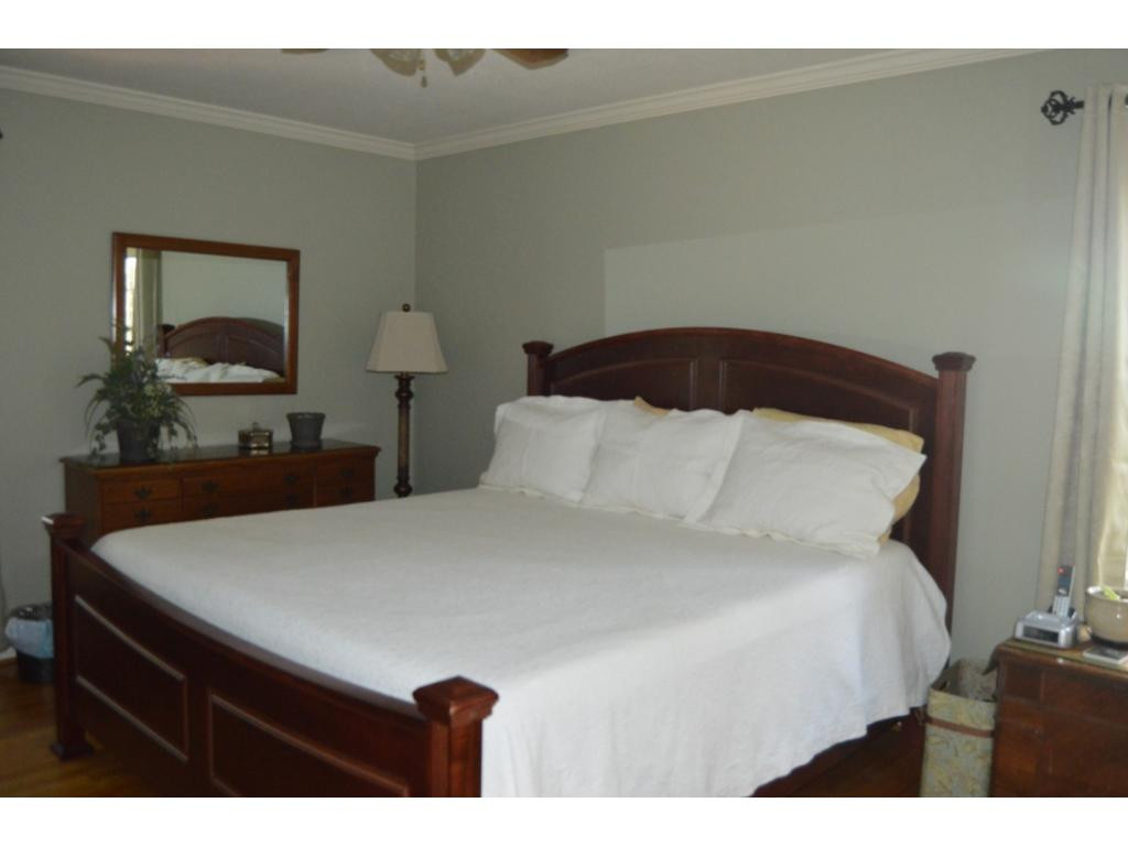 1736 Overhill Road Bristol, VA 24201 - Photo 9 of 24 Photo 9