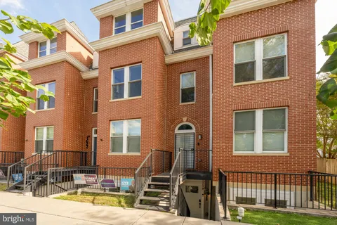 $525,000 | 1624 26th Place Southeast, Unit 2, Washington, DC 20020