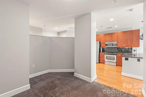 $379,000 | 333 West Trade Street, Unit 2502, Charlotte, NC 28202