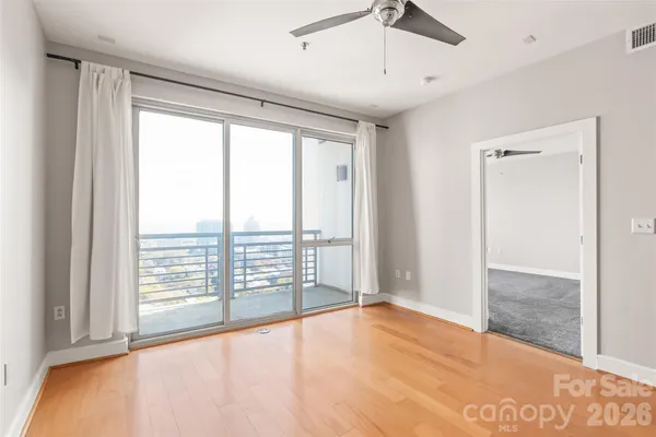 $379,000 | 333 West Trade Street, Unit 2502, Charlotte, NC 28202