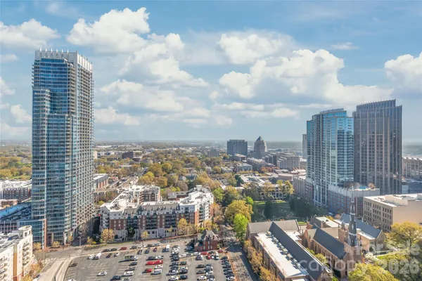 $379,000 | 333 West Trade Street, Unit 2502, Charlotte, NC 28202