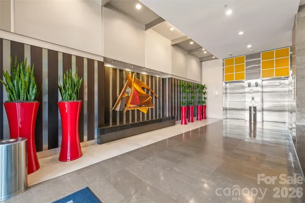 $379,000 | 333 West Trade Street, Unit 2502, Charlotte, NC 28202