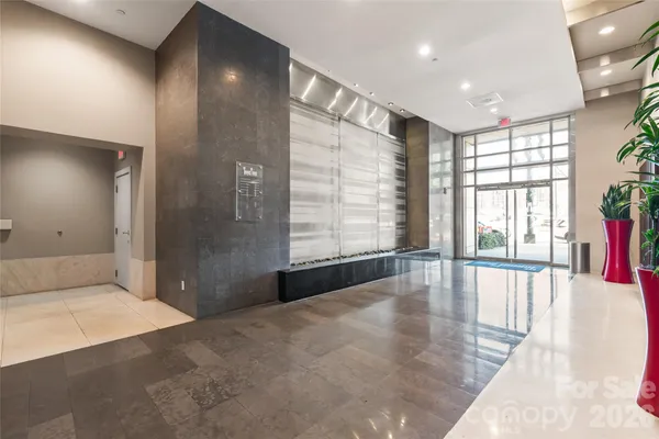 $379,000 | 333 West Trade Street, Unit 2502, Charlotte, NC 28202