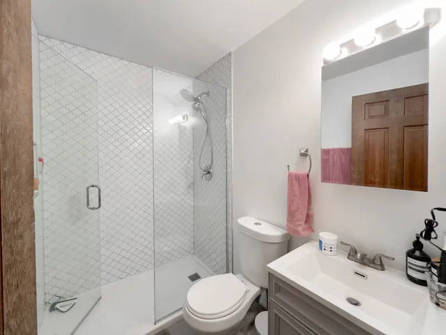 $2,650 | 2136 North Clifton Avenue, Unit 2F, Chicago, IL 60614