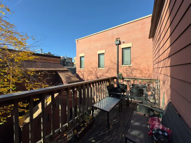 $2,650 | 2136 North Clifton Avenue, Unit 2F, Chicago, IL 60614