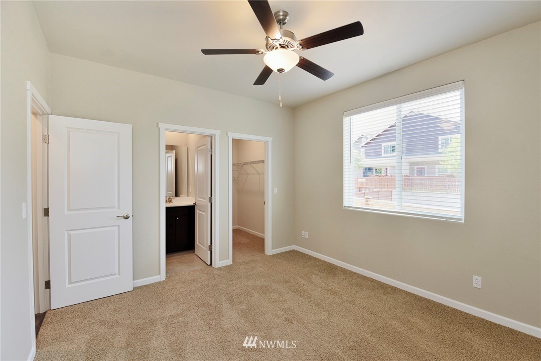 178 Russell Road Bremerton, WA 98312 - Photo 8 of 12 Gallery Image 8