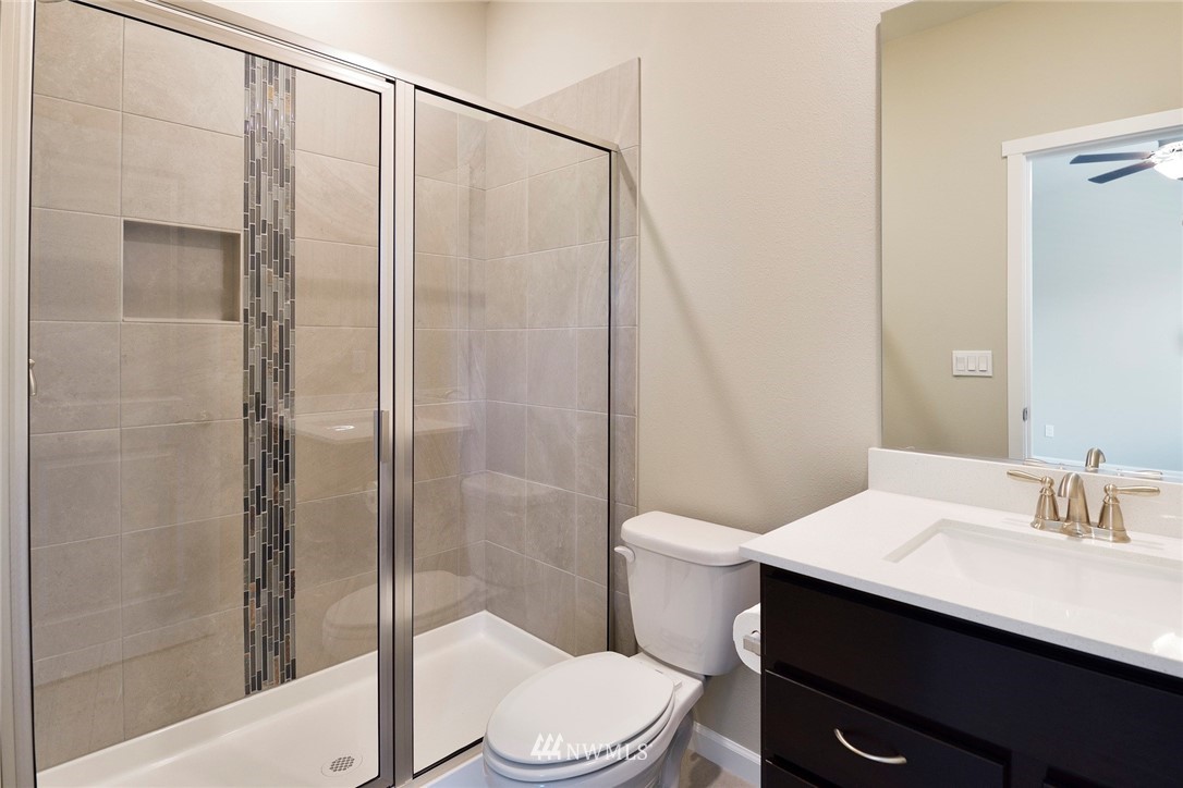 178 Russell Road Bremerton, WA 98312 - Photo 9 of 12 Gallery Image 9