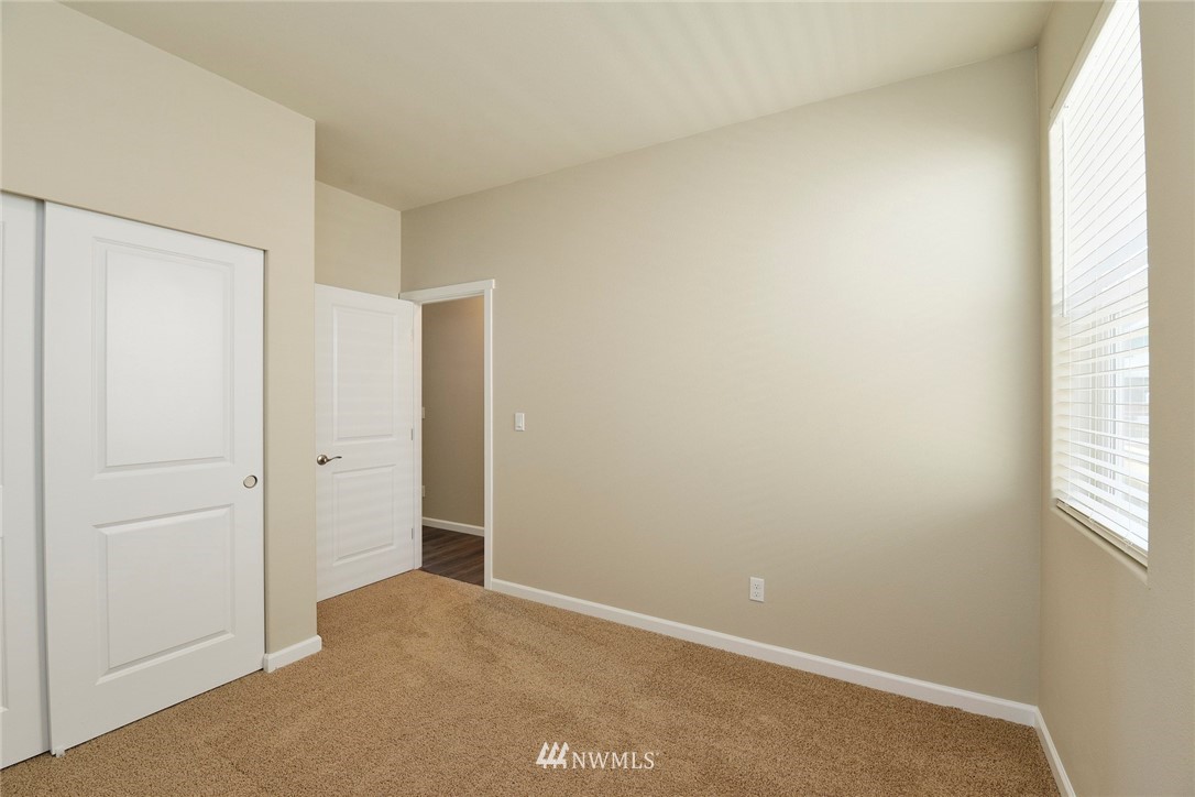 178 Russell Road Bremerton, WA 98312 - Photo 10 of 12 Gallery Image 10