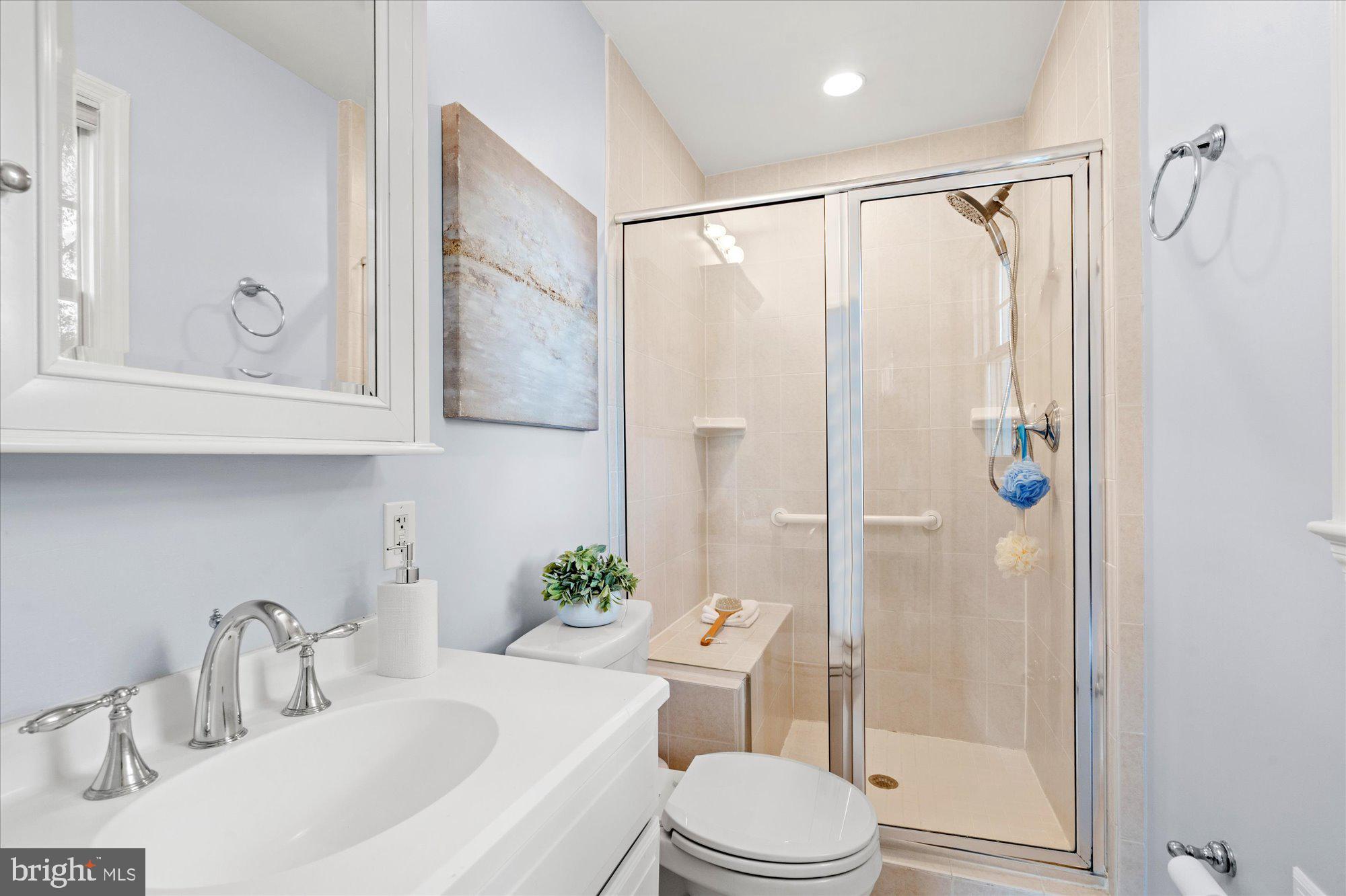 2434 Cameron Mills Road Alexandria, VA 22302 - Photo 33 of 51