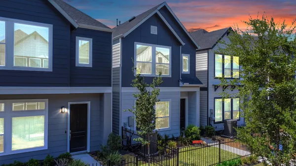 $2,541 | 787 Strawberry Pines Court, Houston, TX 77009