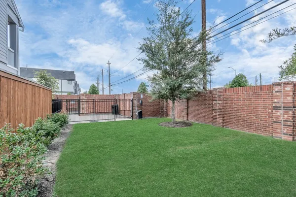 $2,570 | 787 Strawberry Pines Court, Houston, TX 77009