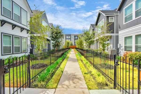 $2,570 | 787 Strawberry Pines Court, Houston, TX 77009