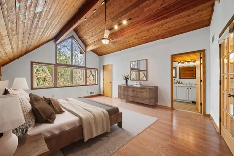 $819,500 | 242 Waubun Drive, Fontana, WI 53125