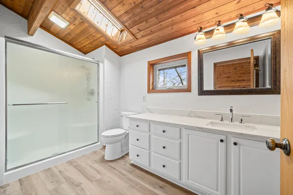 $819,500 | 242 Waubun Drive, Fontana, WI 53125