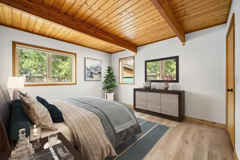 $819,500 | 242 Waubun Drive, Fontana, WI 53125