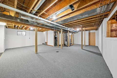 $819,500 | 242 Waubun Drive, Fontana, WI 53125