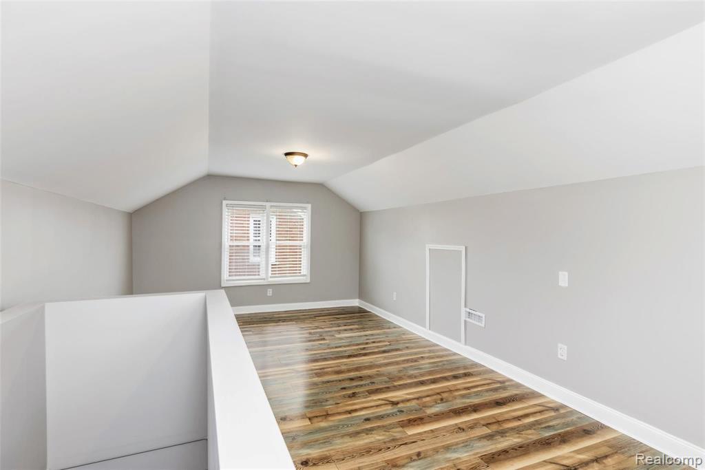 5242 Alter Road Detroit, MI 48224 - Photo 14 of 29