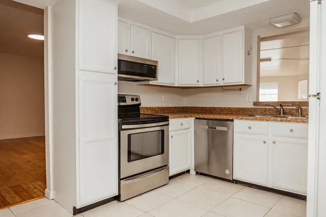 $2,600 | 410 Tanglewood Drive, Fort Walton Beach, FL 32547