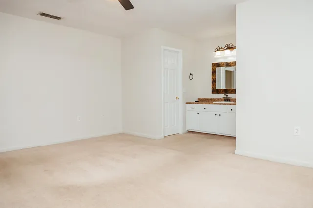 $2,600 | 410 Tanglewood Drive, Fort Walton Beach, FL 32547