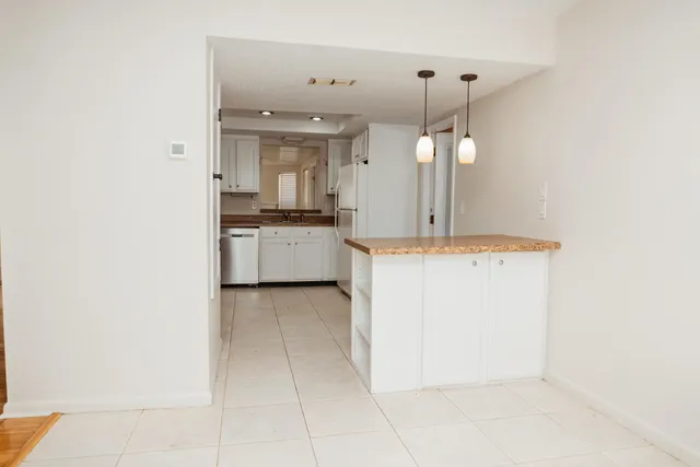 $2,600 | 410 Tanglewood Drive, Fort Walton Beach, FL 32547