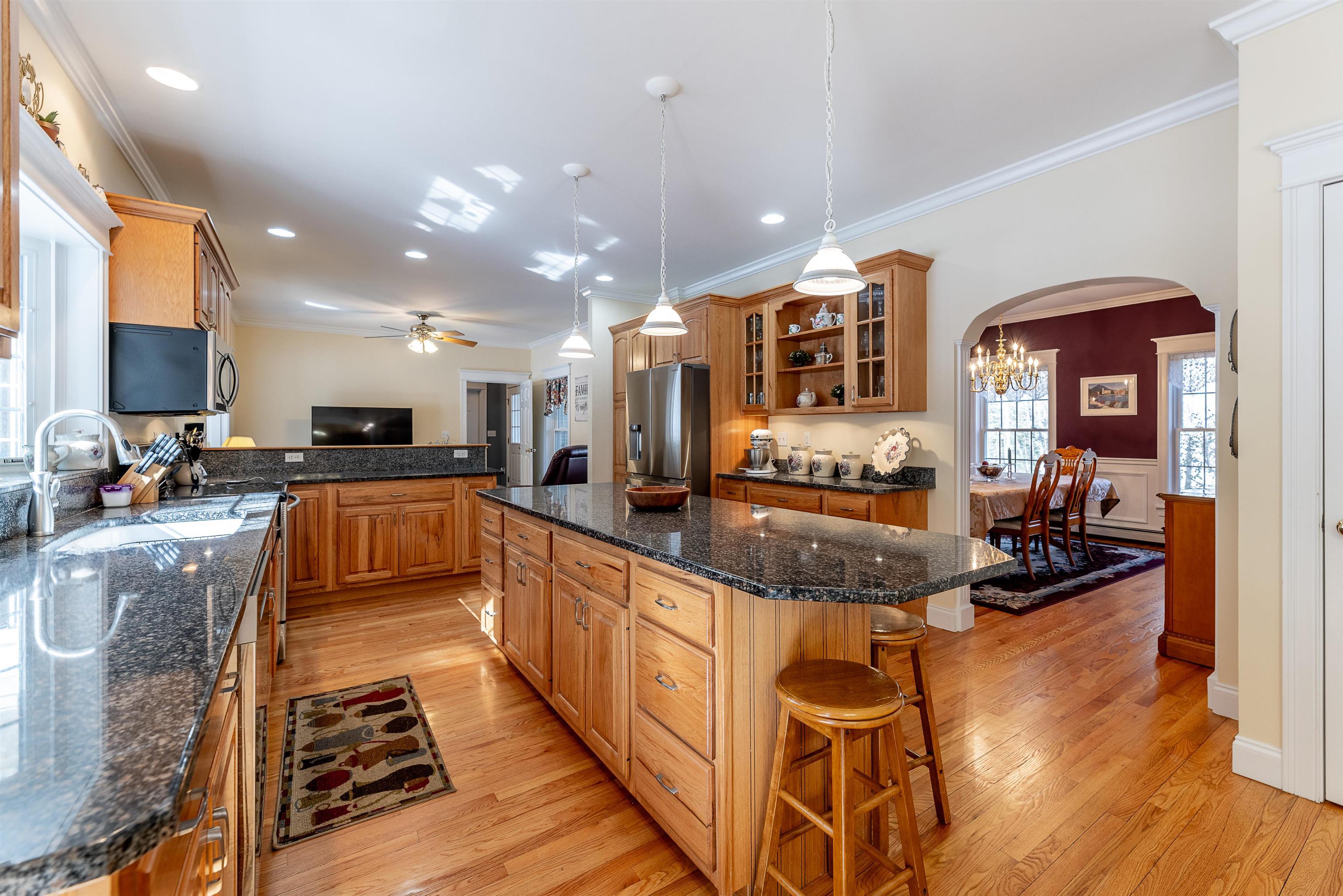 16 Orchard Hill Road Hanover, NH 03755 - Photo 5 of 27