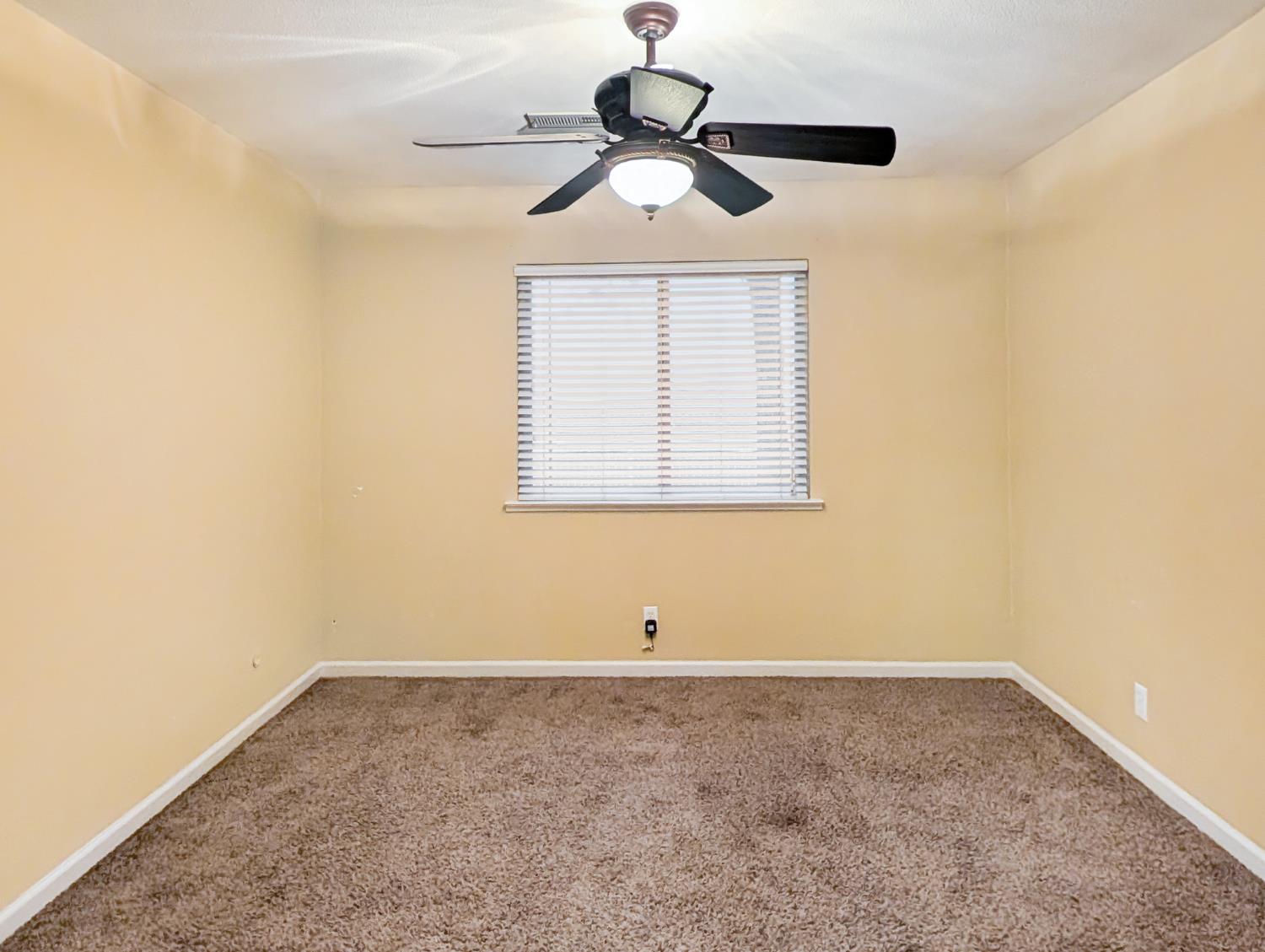 2590 Gurr Road Atwater, CA 95301 - Photo 22 of 34 Original, unmodified photo.