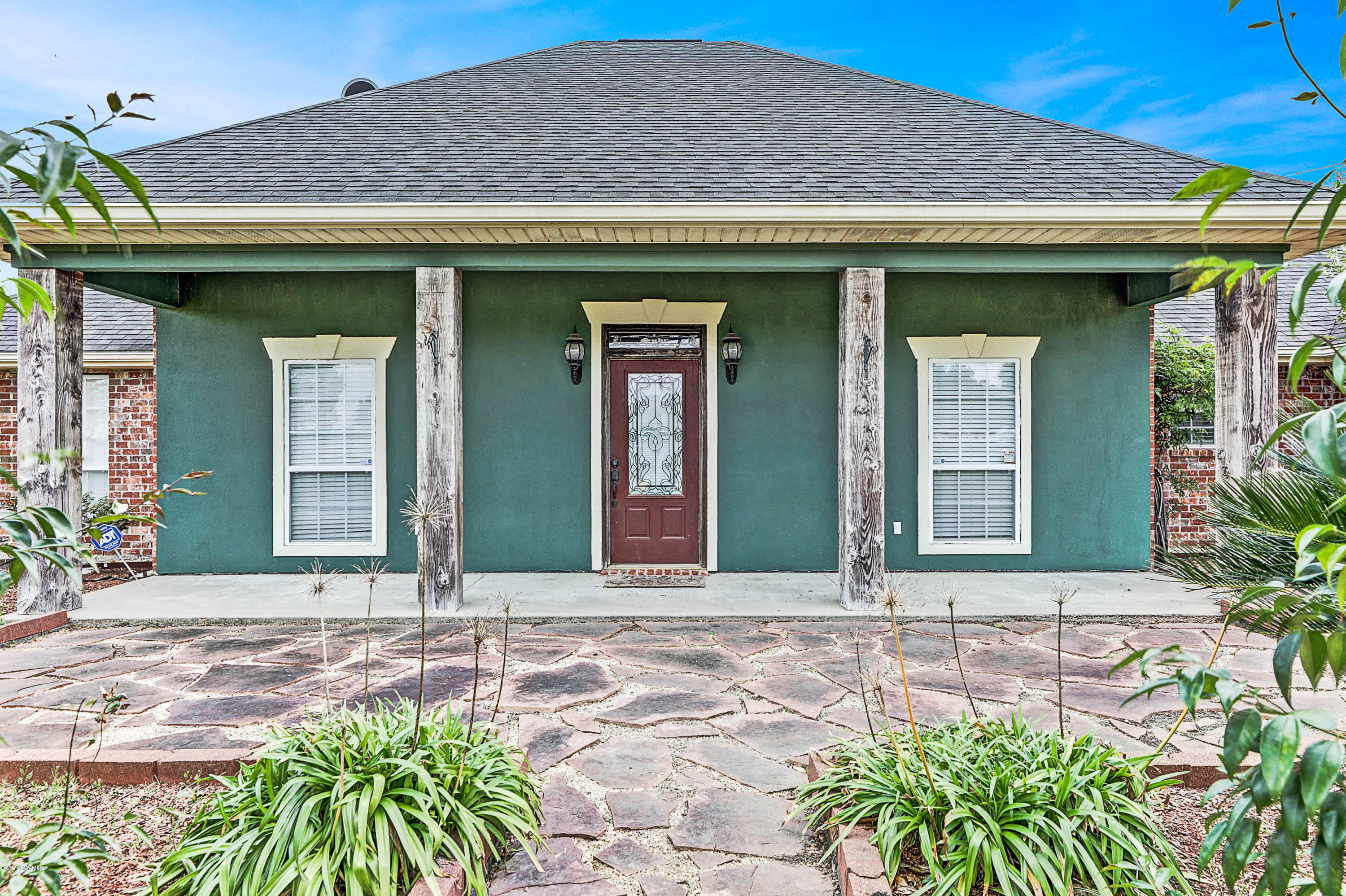 5217 Norris Road New Iberia, LA 70560 - Photo 3 of 41 Gallery Image 3