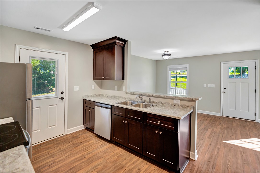 100 Royal View Drive Anderson, SC 29624 - Photo 9 of 16 Gallery Image 9