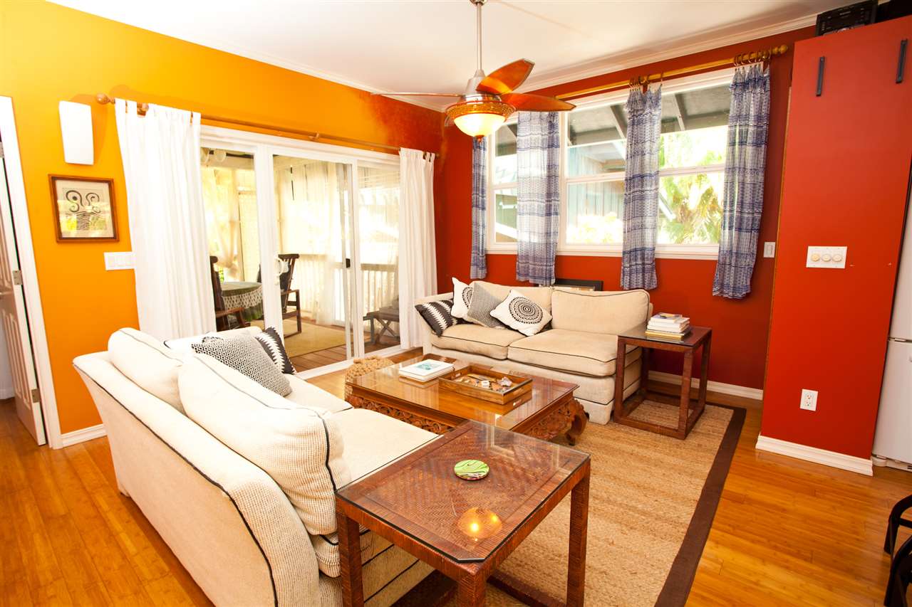 160 Nahele Road Haiku, HI 96708 - Photo 22 of 30 a dining room with furniture and wooden floor