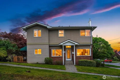 $1,428,000 | 3003 50th Avenue Southwest, Seattle, WA 98116