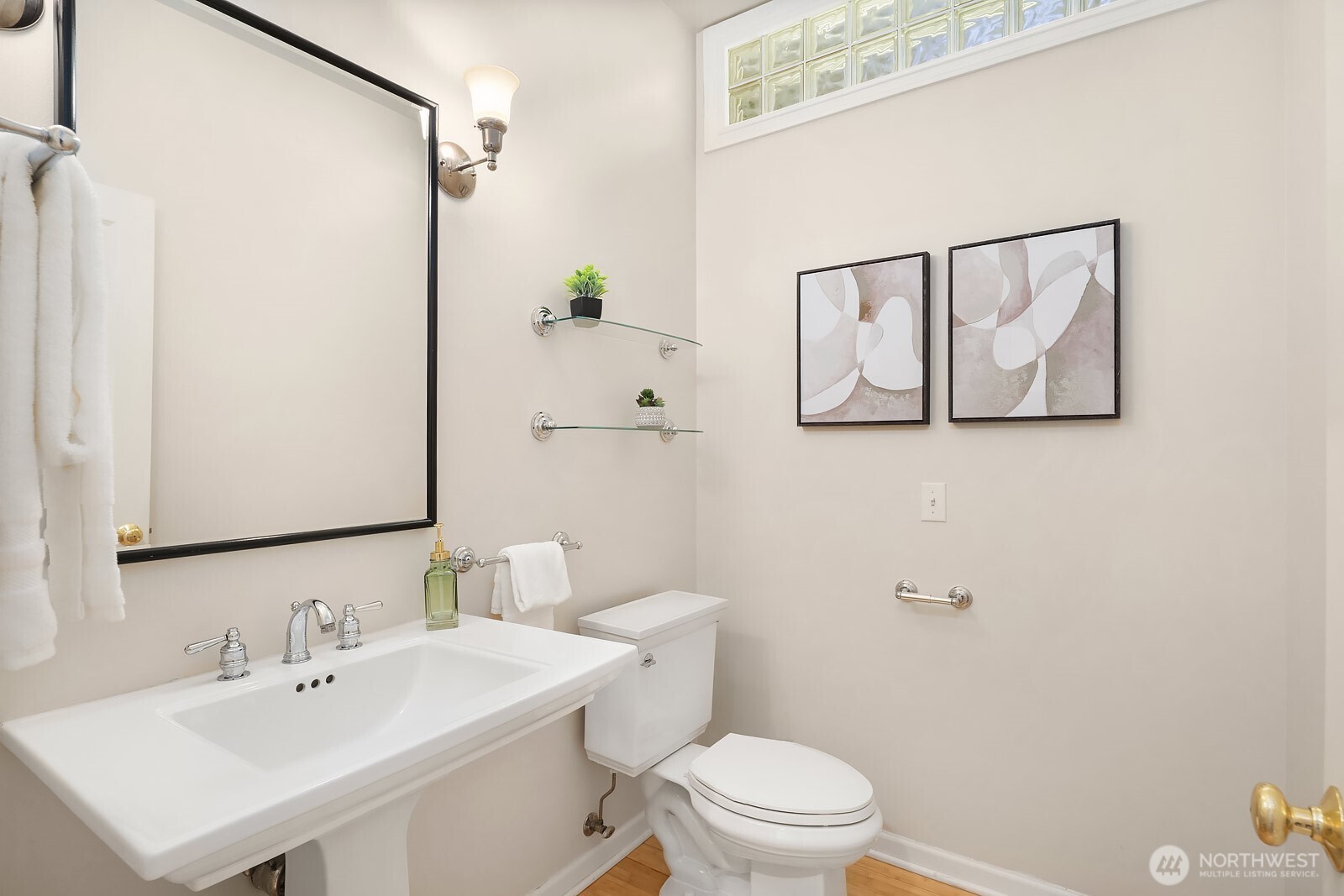 3003 50th Avenue Southwest Seattle, WA 98116 - Photo 18 of 40