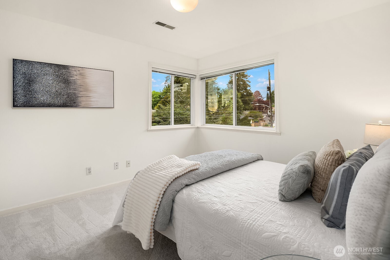 3003 50th Avenue Southwest Seattle, WA 98116 - Photo 28 of 40