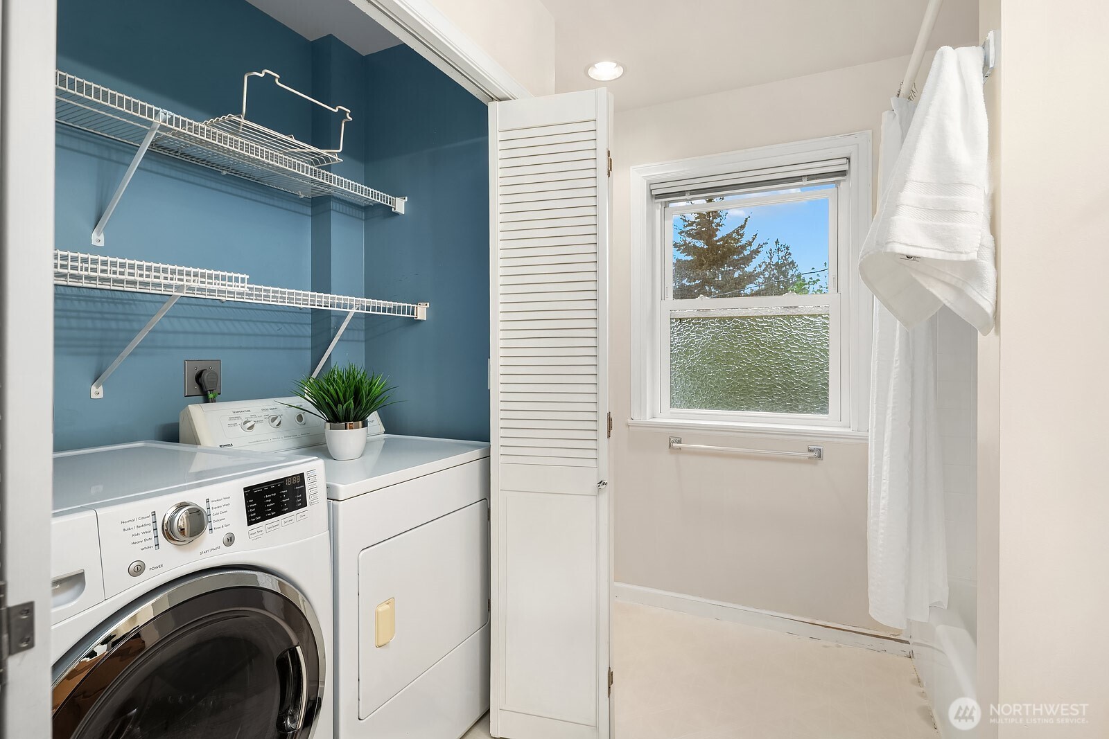 3003 50th Avenue Southwest Seattle, WA 98116 - Photo 30 of 40