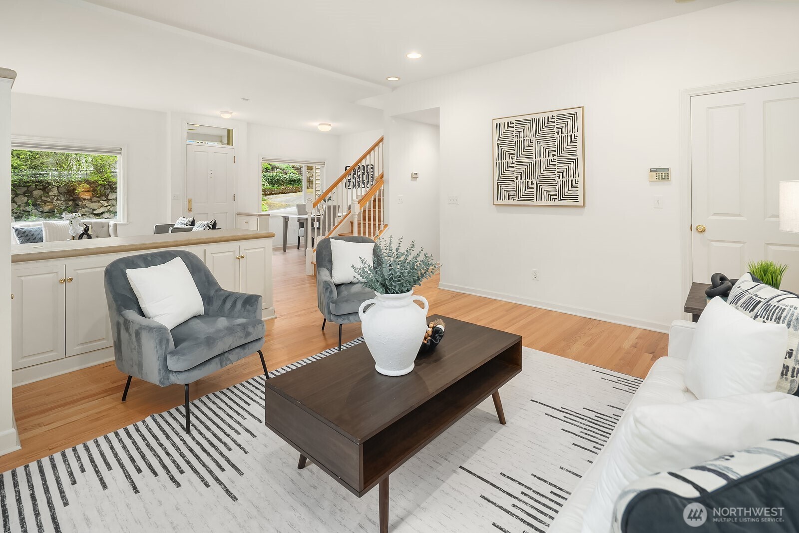 3003 50th Avenue Southwest Seattle, WA 98116 - Photo 7 of 40