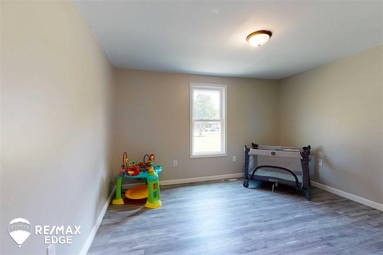 9498 Hubbard Road Davison, MI 48423 - Photo 32 of 63 50045325-31.JPG