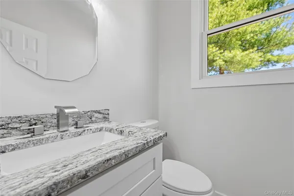 $1,149,990 | 112 South Hillside Avenue, Nesconset, NY 11767