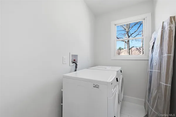 $1,149,990 | 112 South Hillside Avenue, Nesconset, NY 11767