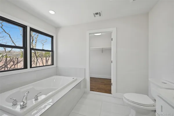 $1,149,990 | 112 South Hillside Avenue, Nesconset, NY 11767