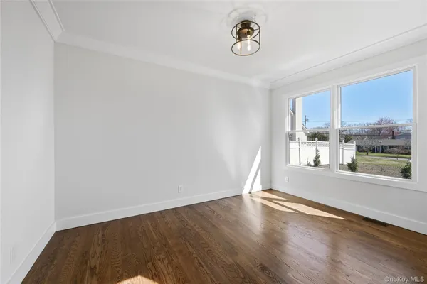 $1,149,990 | 112 South Hillside Avenue, Nesconset, NY 11767