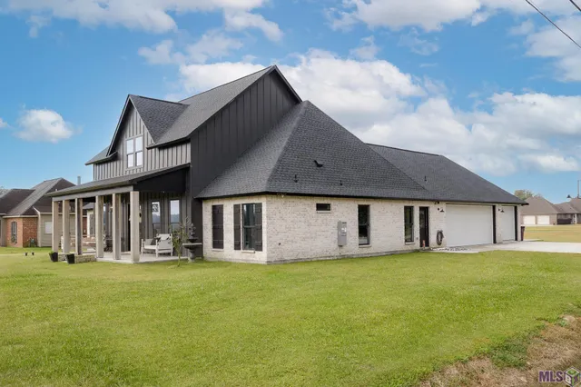 $625,000 | 42459 Wesley Howe Road, Gonzales, LA 70737