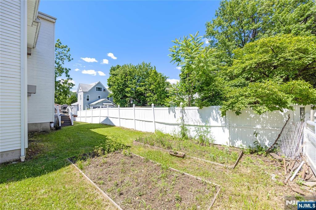 15 East Pierrepont Avenue Rutherford, NJ 07070 - Photo 37 of 43