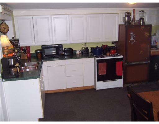 170 Delwood Road Butler, PA 16001 - Photo 2 of 10 Kitchen.