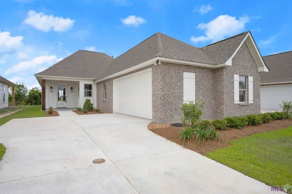 $315,900 | 3319 Creekmere Lane, Baton Rouge, LA 70810